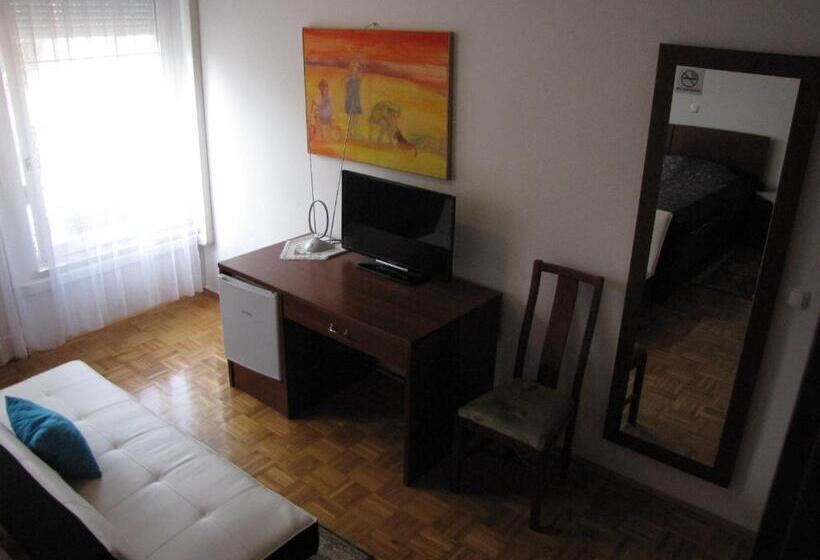 پانسیون Guesthouse Zorko Gostilna Domen