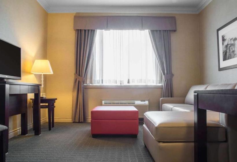 Hotel Towneplace Suites By Marriott Oakville