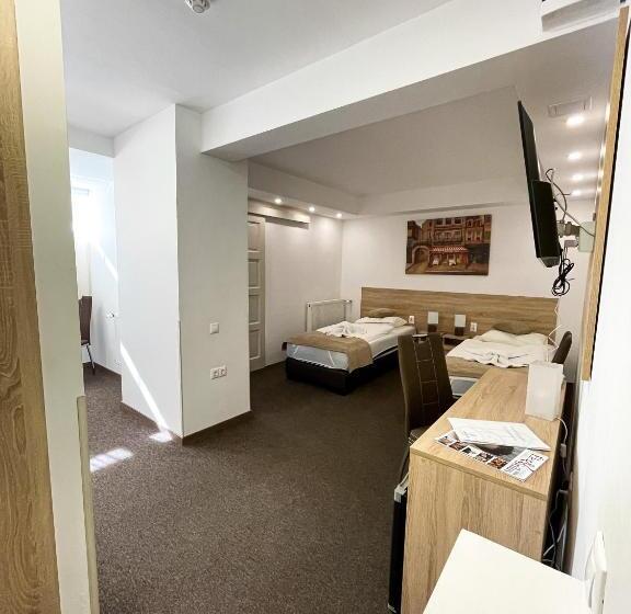 öreg Tó Hotel és Rendezvénytér