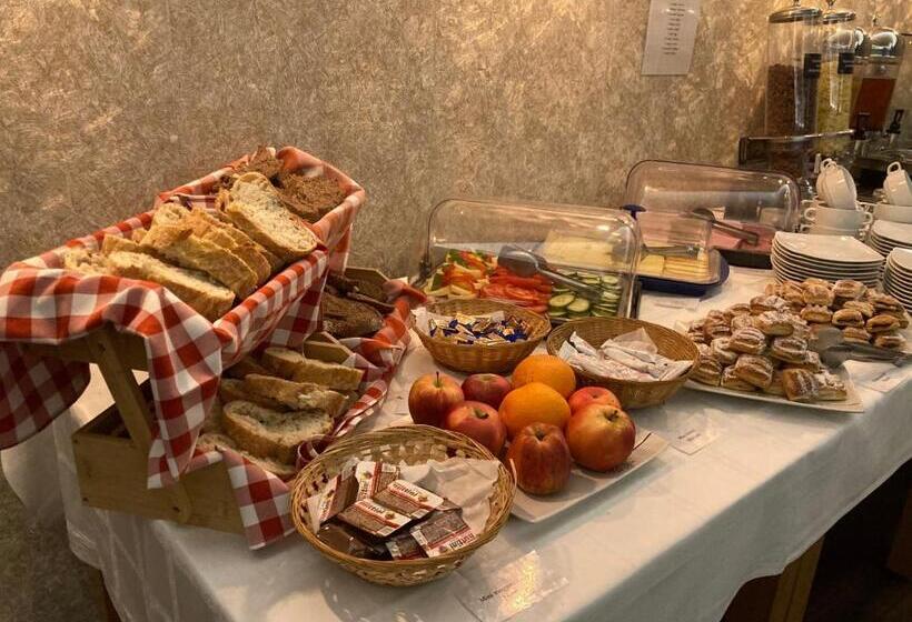 öreg Tó Hotel és Rendezvénytér