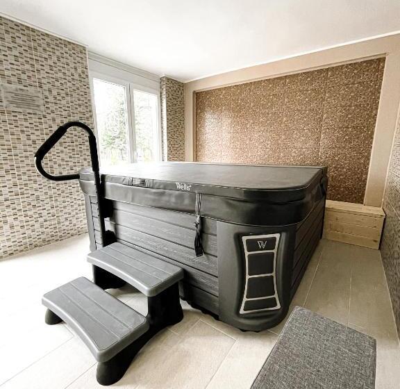 öreg Tó Hotel és Rendezvénytér