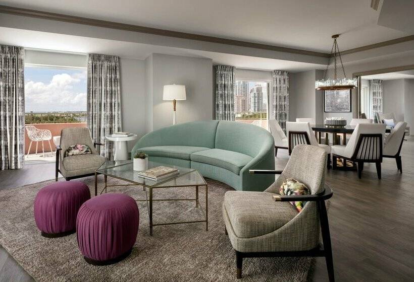 The Vinoy Resort & Golf Club, Autograph Collection