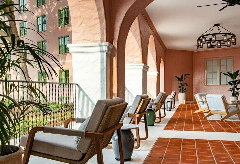 The Vinoy Resort & Golf Club, Autograph Collection