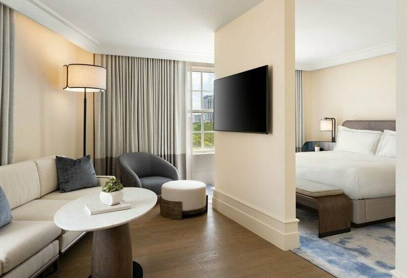 The Vinoy Resort & Golf Club, Autograph Collection