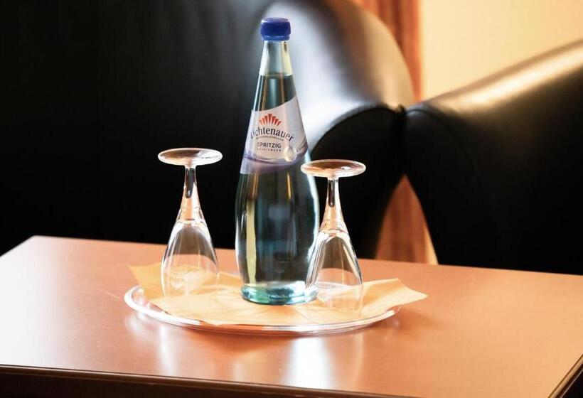 Akzent Hotel Am Goldenen Strauss