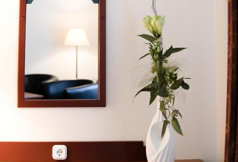 Akzent Hotel Am Goldenen Strauss