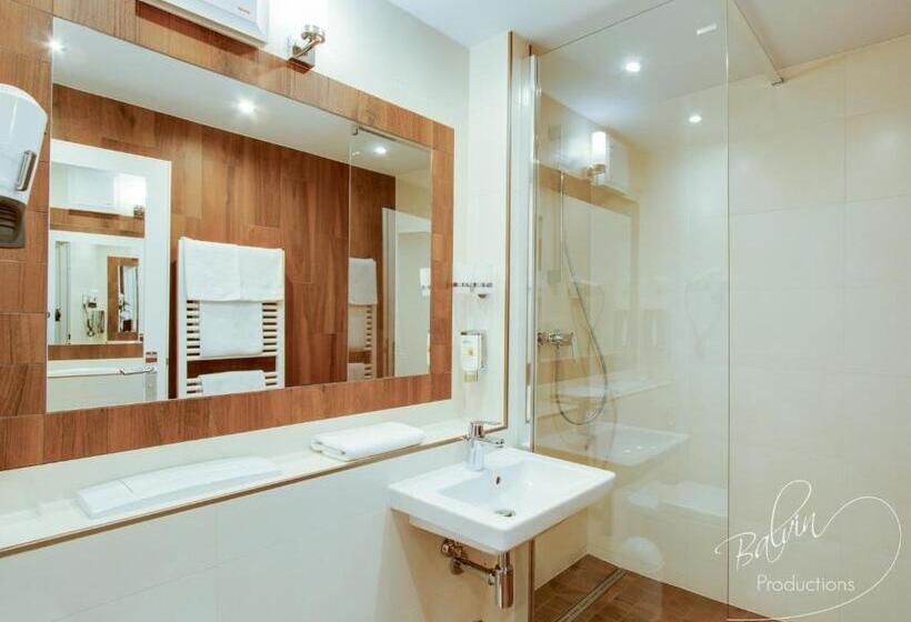 Akzent Hotel Am Goldenen Strauss