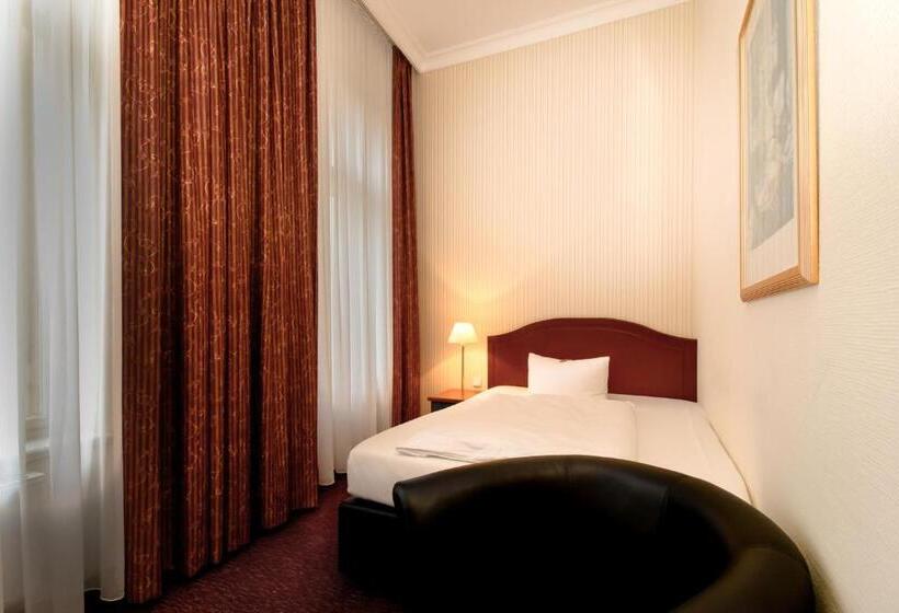 Akzent Hotel Am Goldenen Strauss