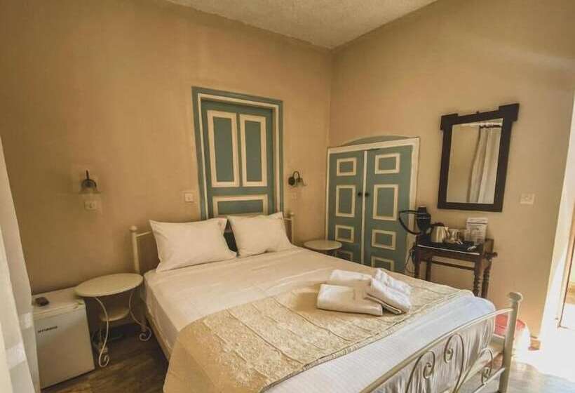 فندق Aeginitikon Arhontikon