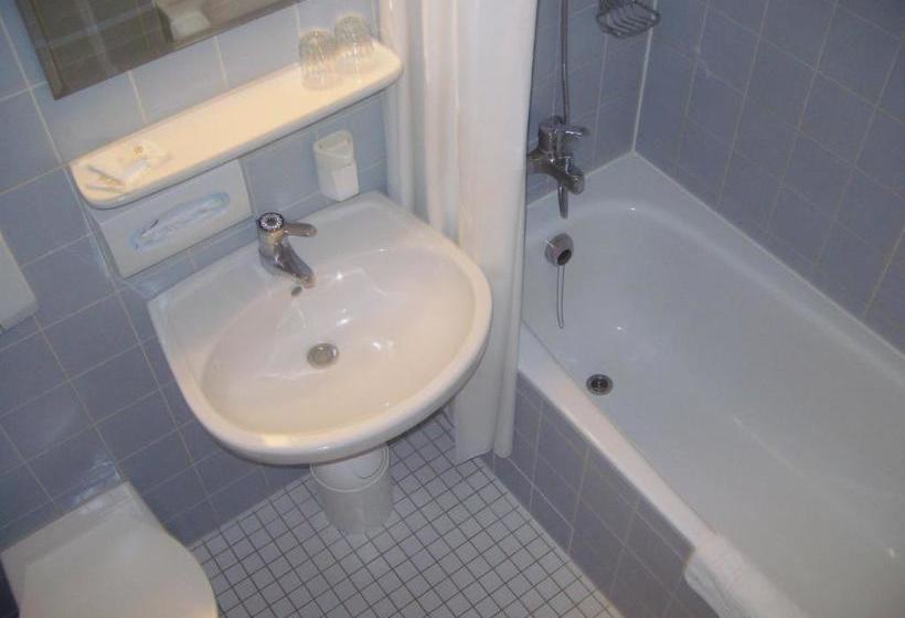 בית מלון כפרי Am Bahnhof