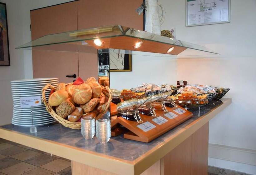 هتل Amber Econtel