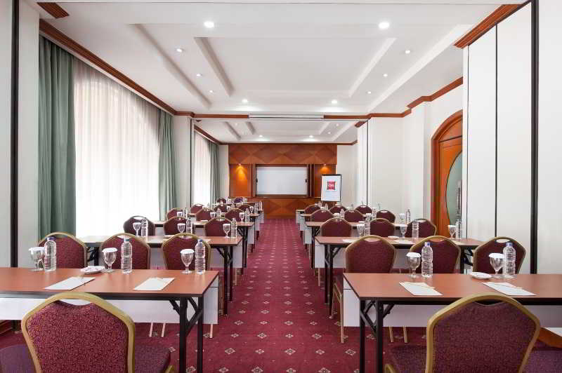 فندق Arcadia Surabaya By Horison