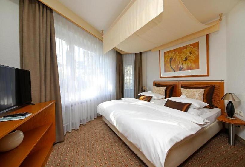 בית מלון כפרי Best Western Hanse