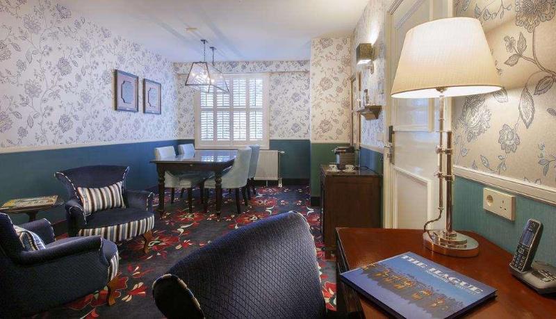 فندق Carlton Ambassador