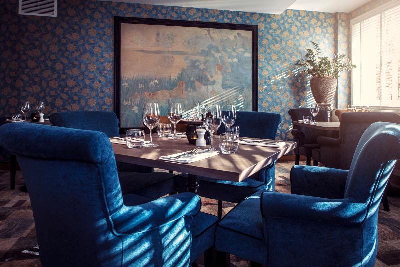 فندق Carlton Ambassador