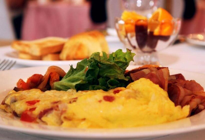 هتل Chinggis Khaan