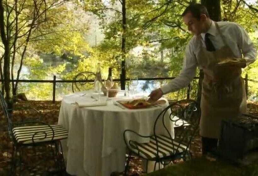 فندق Château De Curzay