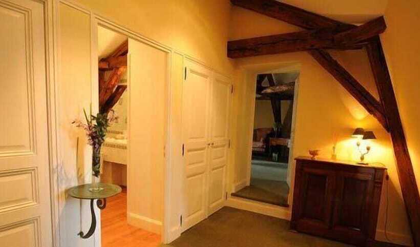 فندق Château De Curzay