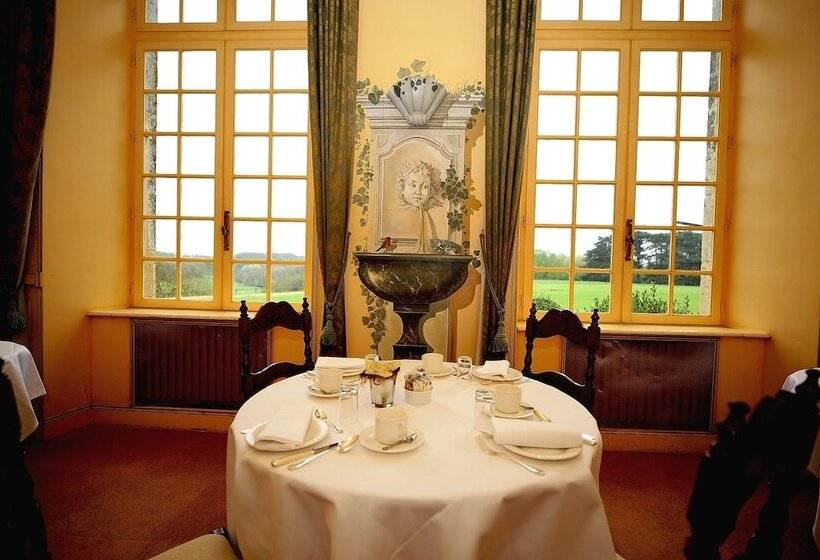 فندق Château De Curzay