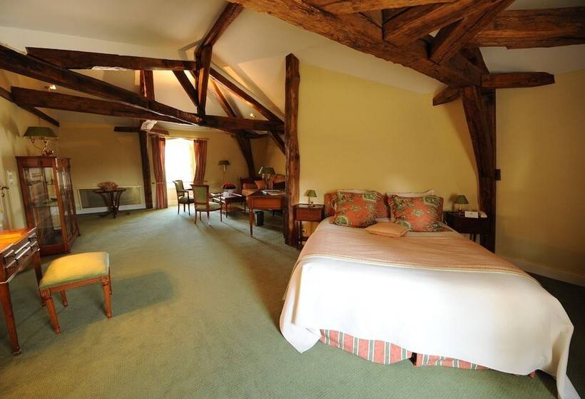 فندق Château De Curzay