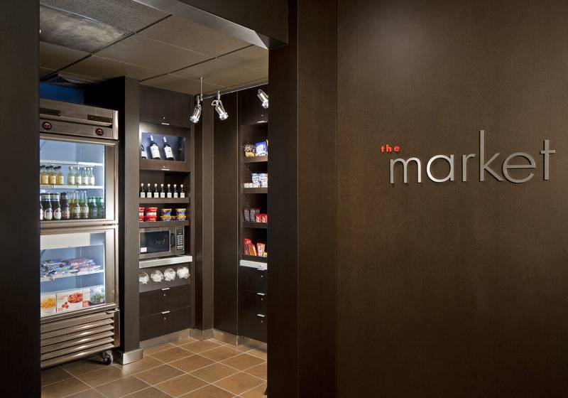 فندق Courtyard Fort Myers Cape Coral