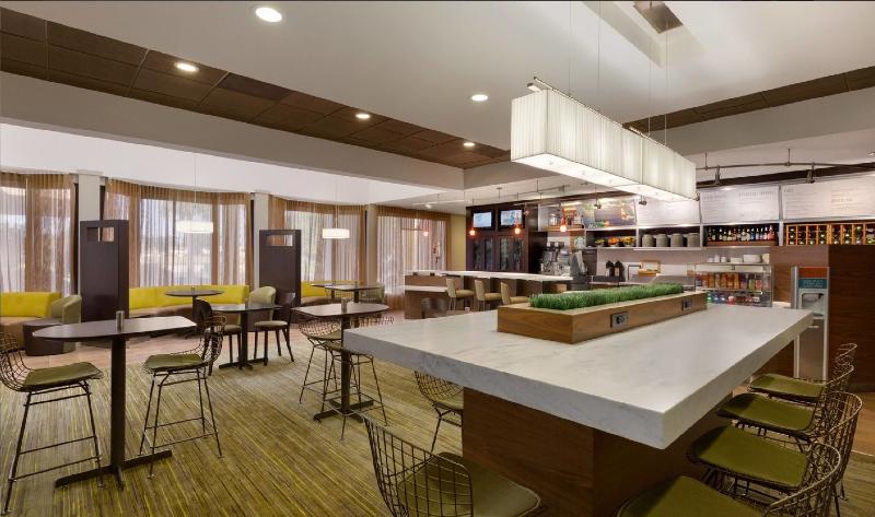 فندق Courtyard Fort Myers Cape Coral