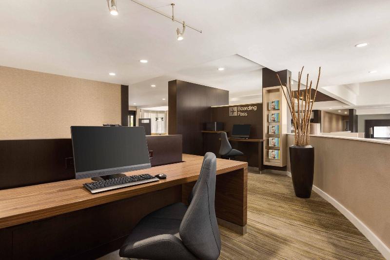 فندق Courtyard Fort Myers Cape Coral