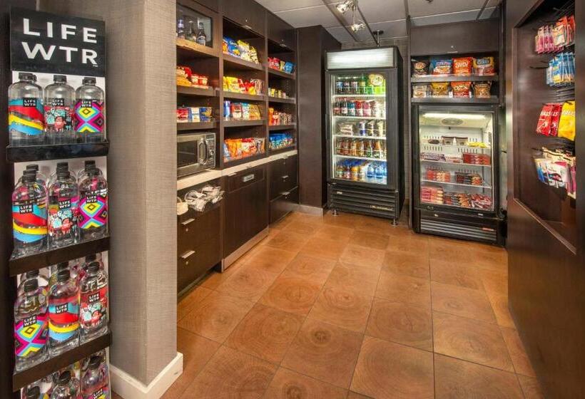 فندق Courtyard Wilmington Downtown