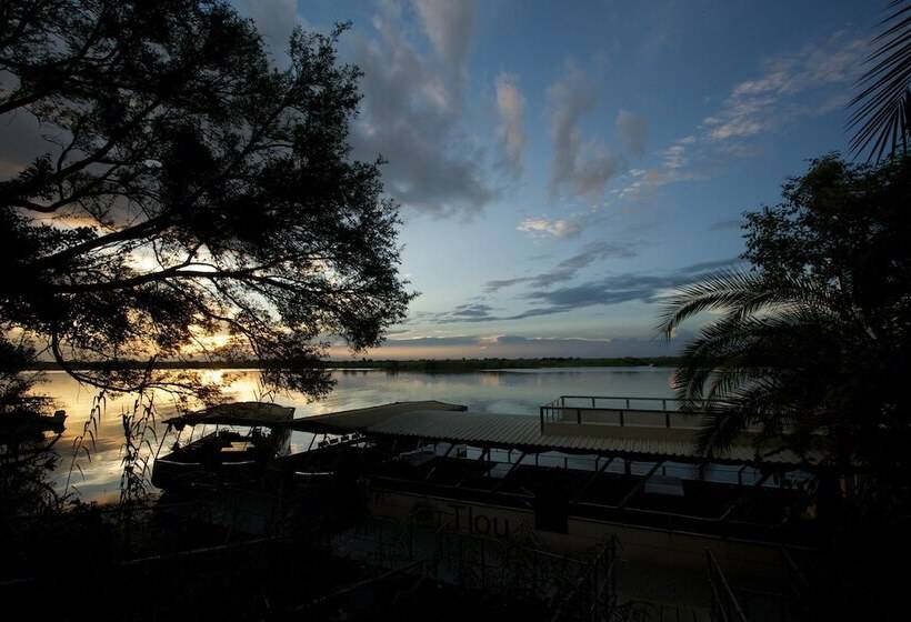 호텔 Cresta Mowana Safari Resort & Spa