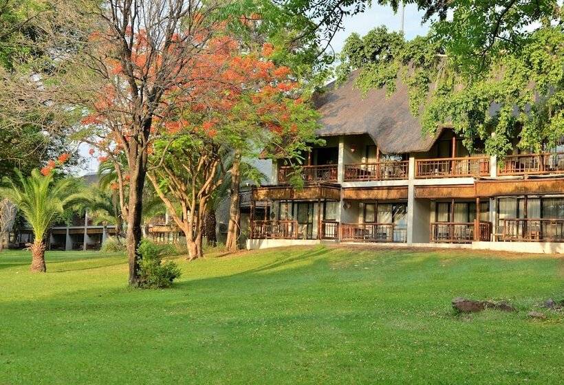 호텔 Cresta Mowana Safari Resort & Spa