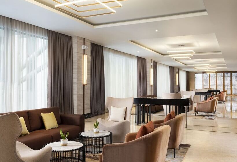 Mangkuluhur Artotel Suites