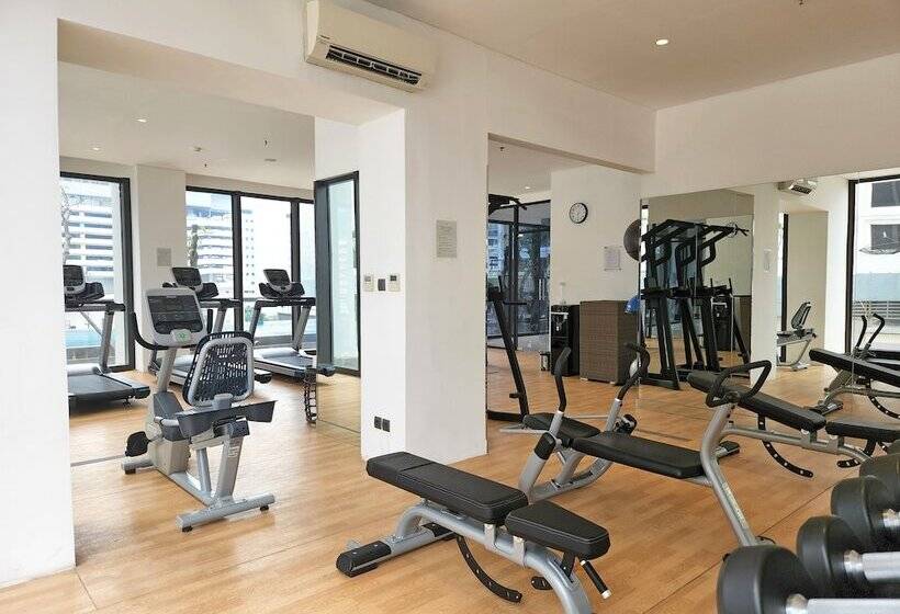 Mangkuluhur Artotel Suites