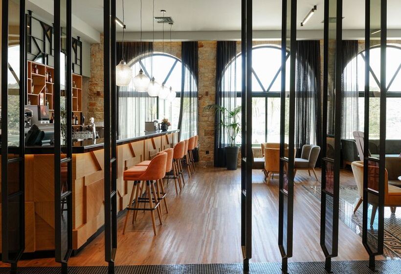 호텔 Dolce By Wyndham Athens Attica Riviera