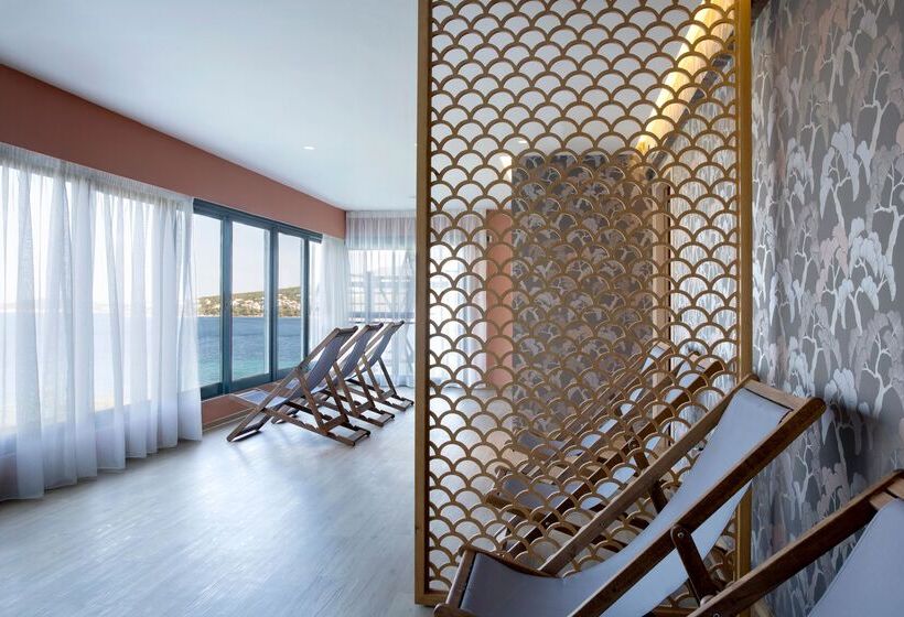 호텔 Dolce By Wyndham Athens Attica Riviera