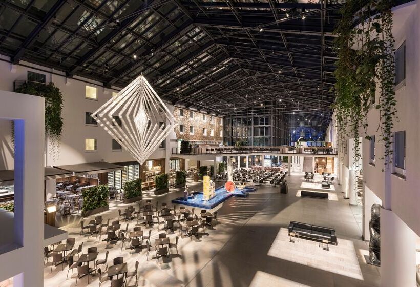 هتل Estrel Berlin