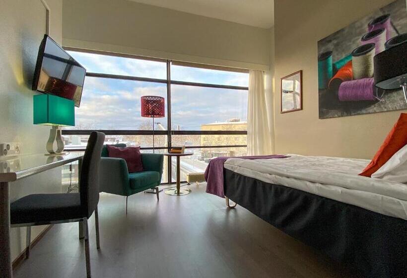 בית מלון כפרי Fabrik Forssa