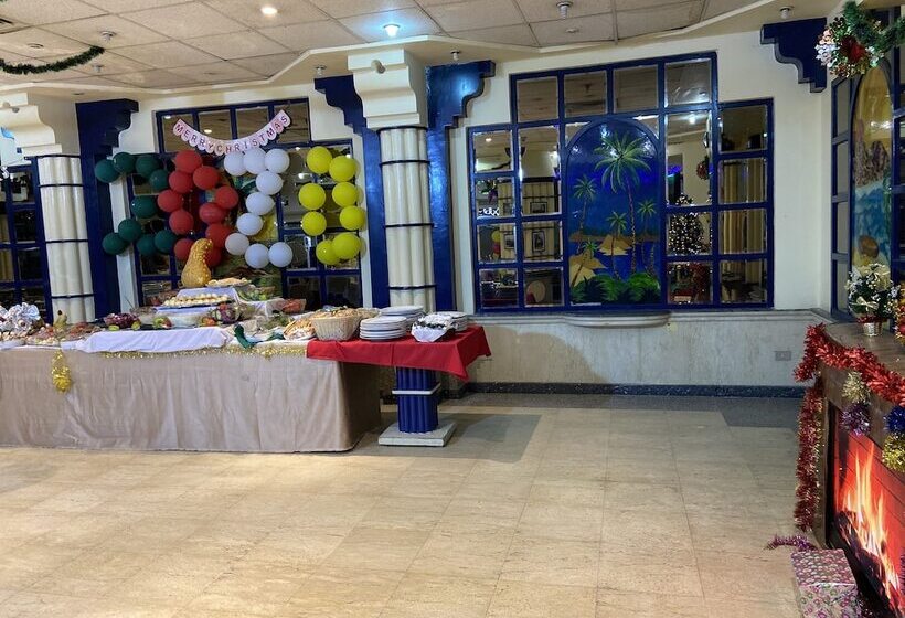 Gaddis Hotel, Suites And Apartments