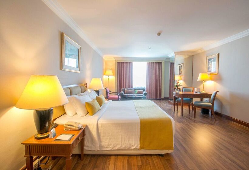 Golden Tulip Sovereign Hotel Bangkok