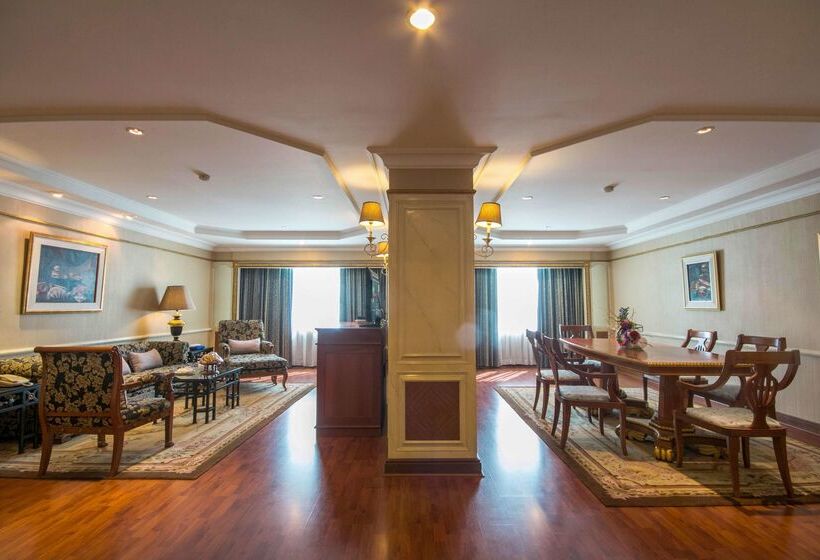 Golden Tulip Sovereign Hotel Bangkok