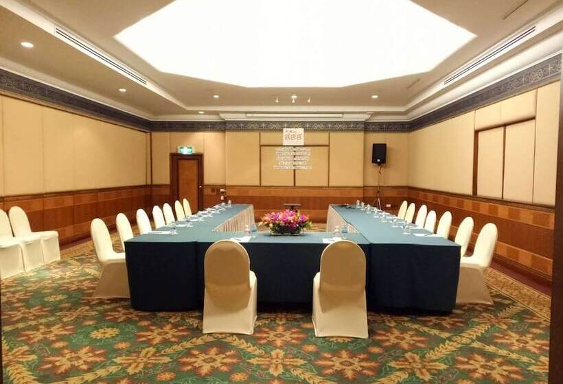 Golden Tulip Sovereign Hotel Bangkok