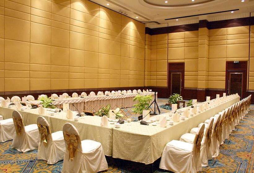 Golden Tulip Sovereign Hotel Bangkok