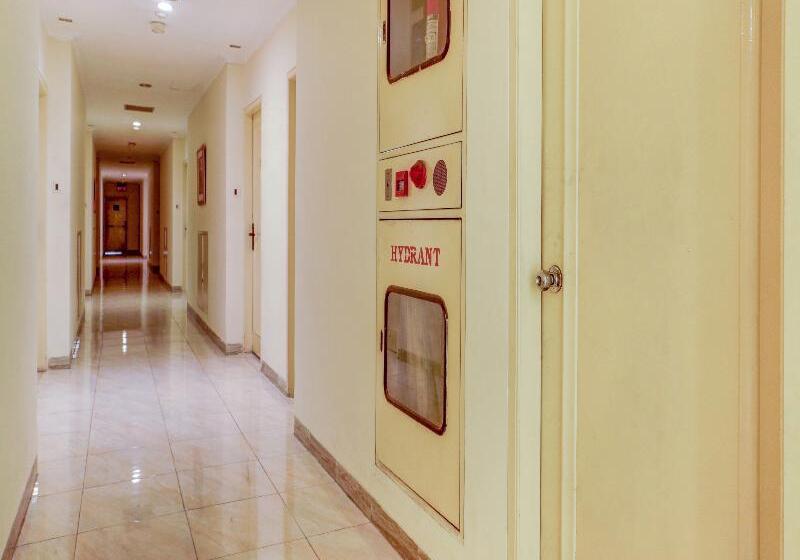 호텔 Grand Cikarang