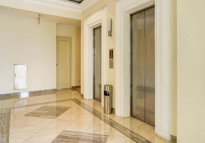 호텔 Grand Cikarang