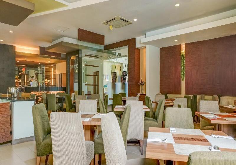 호텔 Grand Cikarang