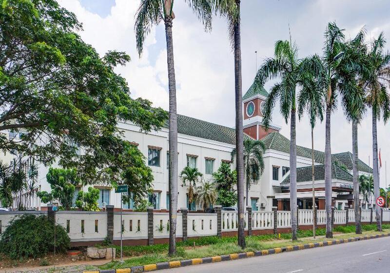 호텔 Grand Cikarang