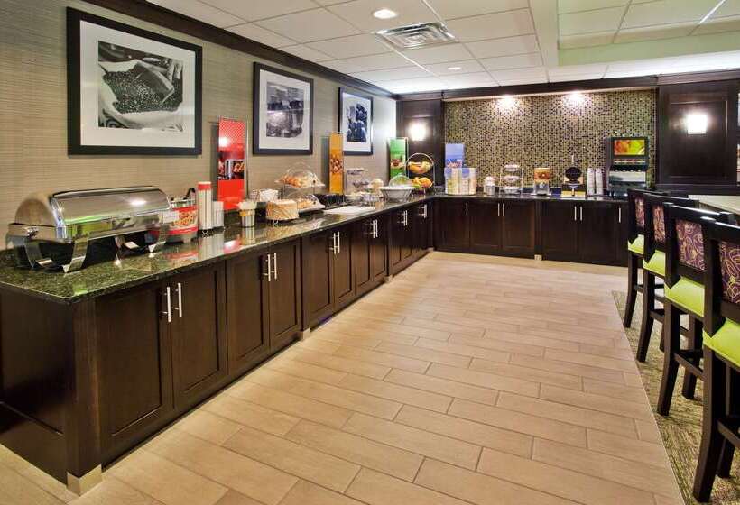 فندق Hampton Inn Atlantatown Center/kennesaw