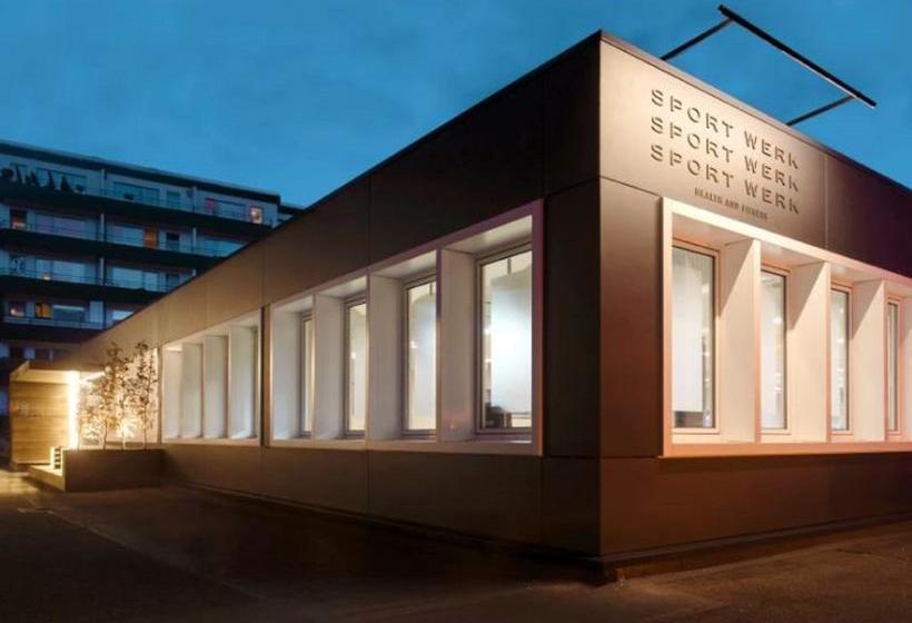 ホテル Holiday Inn Düsseldorf  Hafen