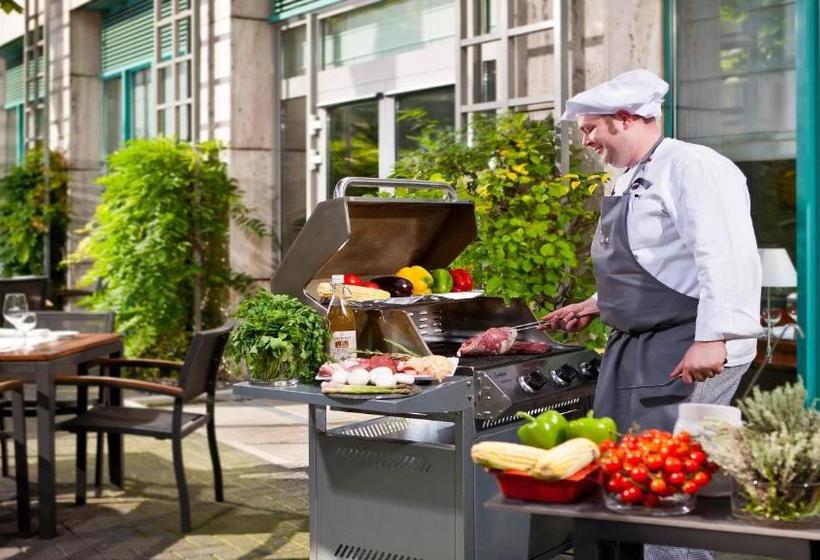 ホテル Holiday Inn Düsseldorf  Hafen