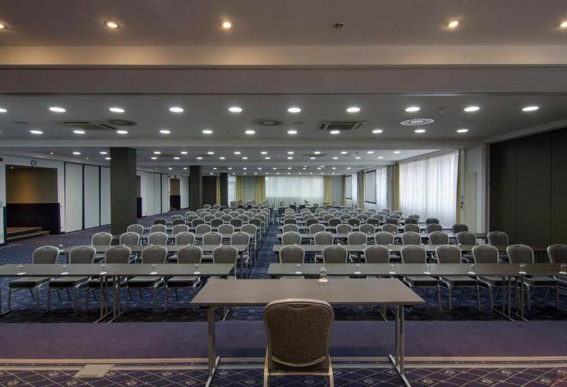 호텔 Holiday Inn Munich Unterhaching, An Ihg