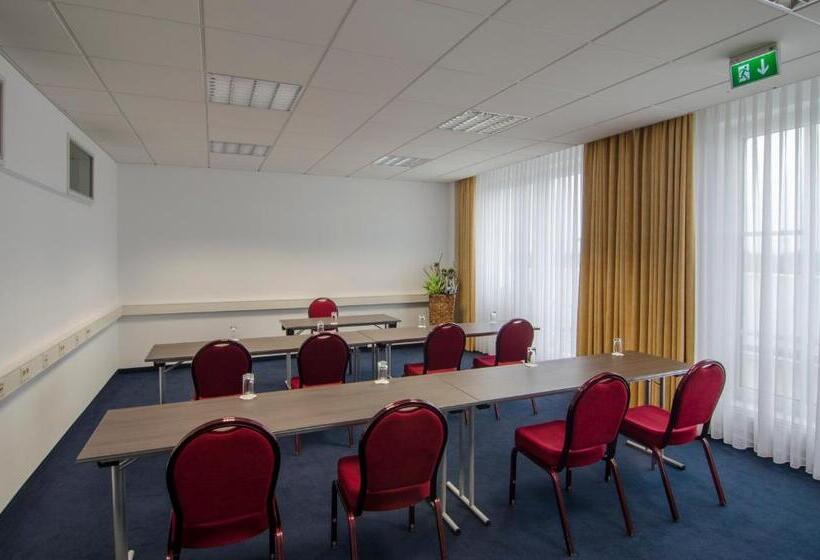 호텔 Holiday Inn Munich Unterhaching, An Ihg